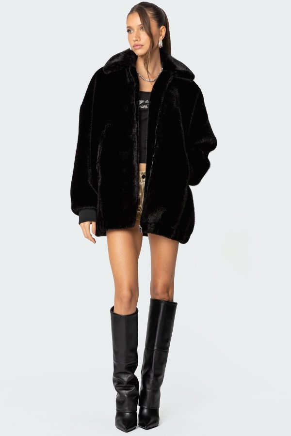 Taylor Oversized Faux Fur Jacket - Image 5